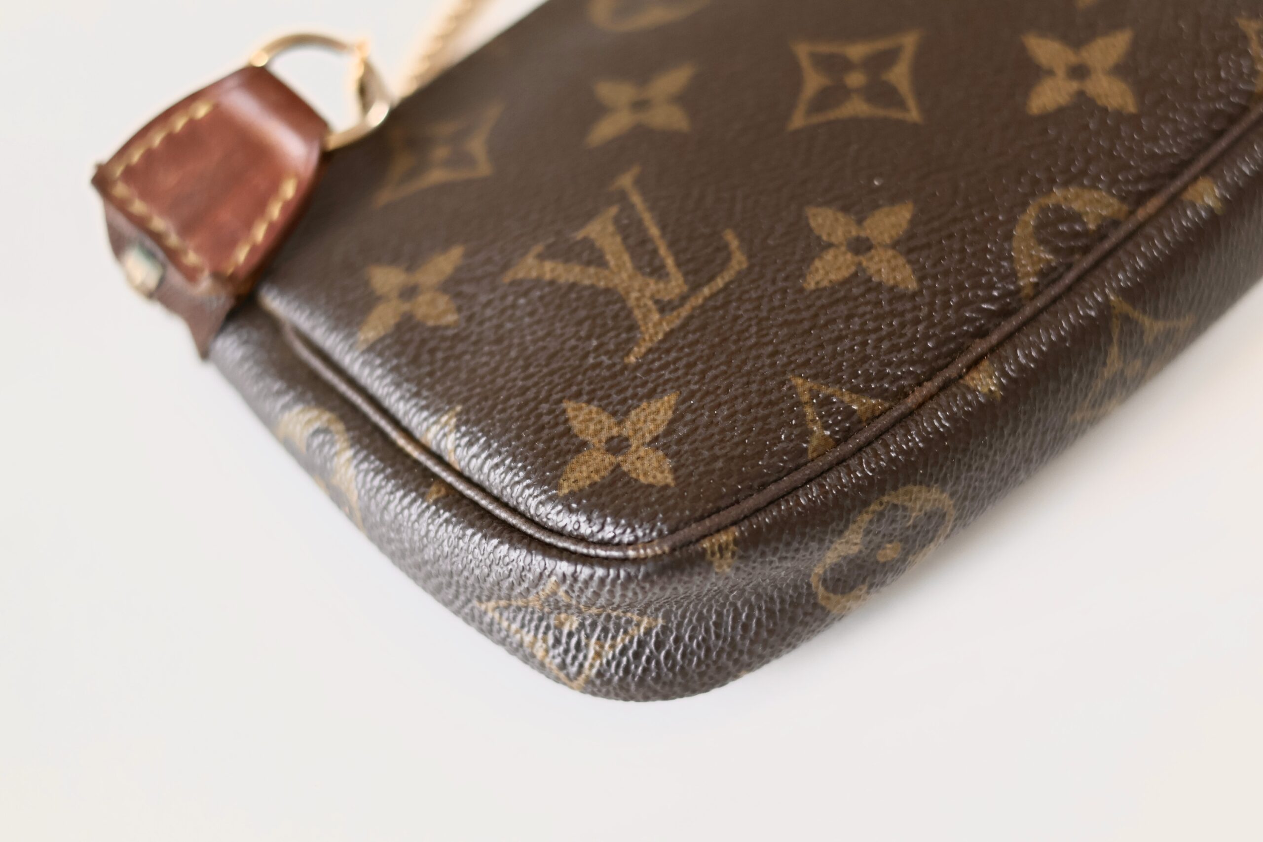 Louis Vuitton mini Pochette Accessoires - Image 8