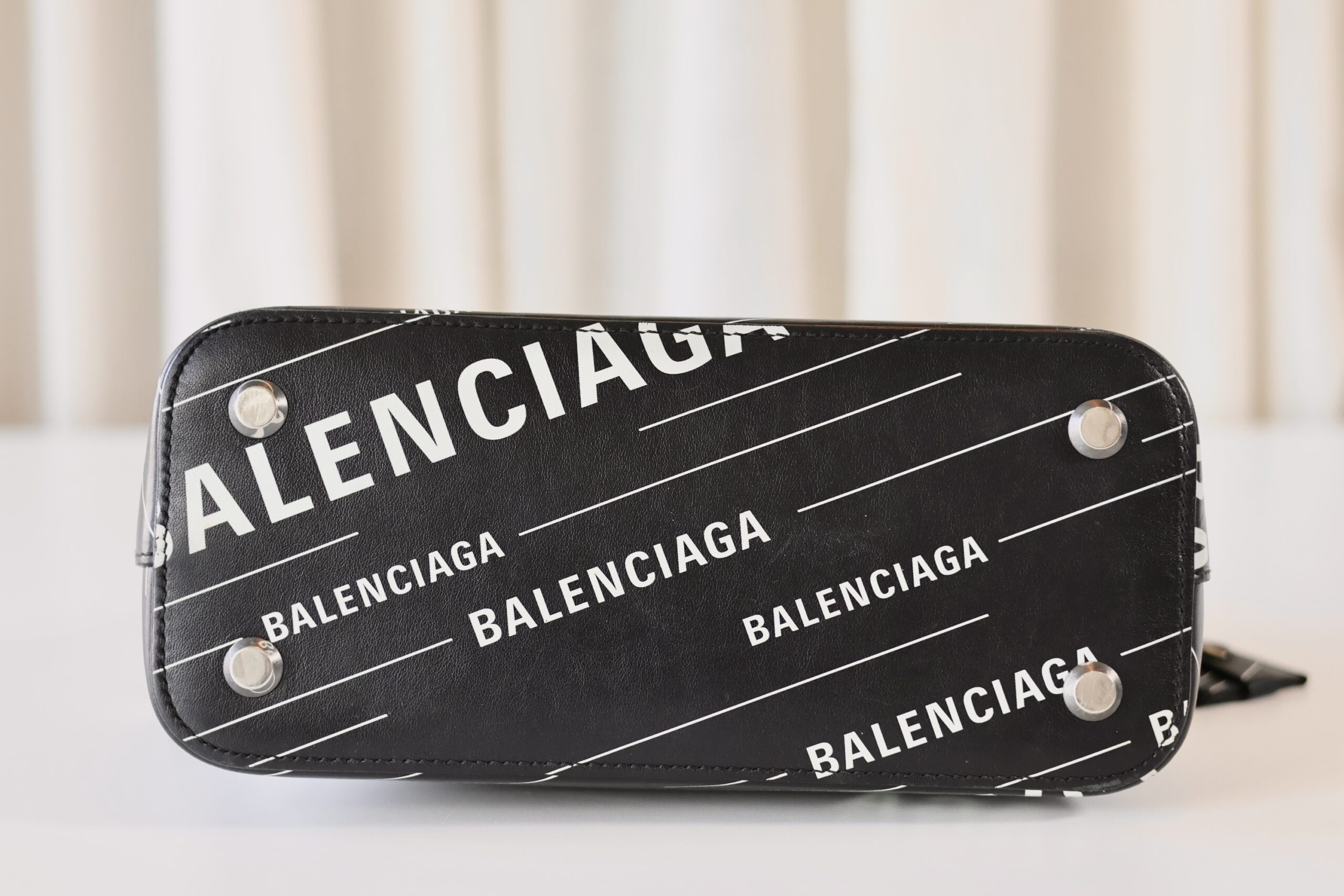 Balenciaga handbag - Image 6