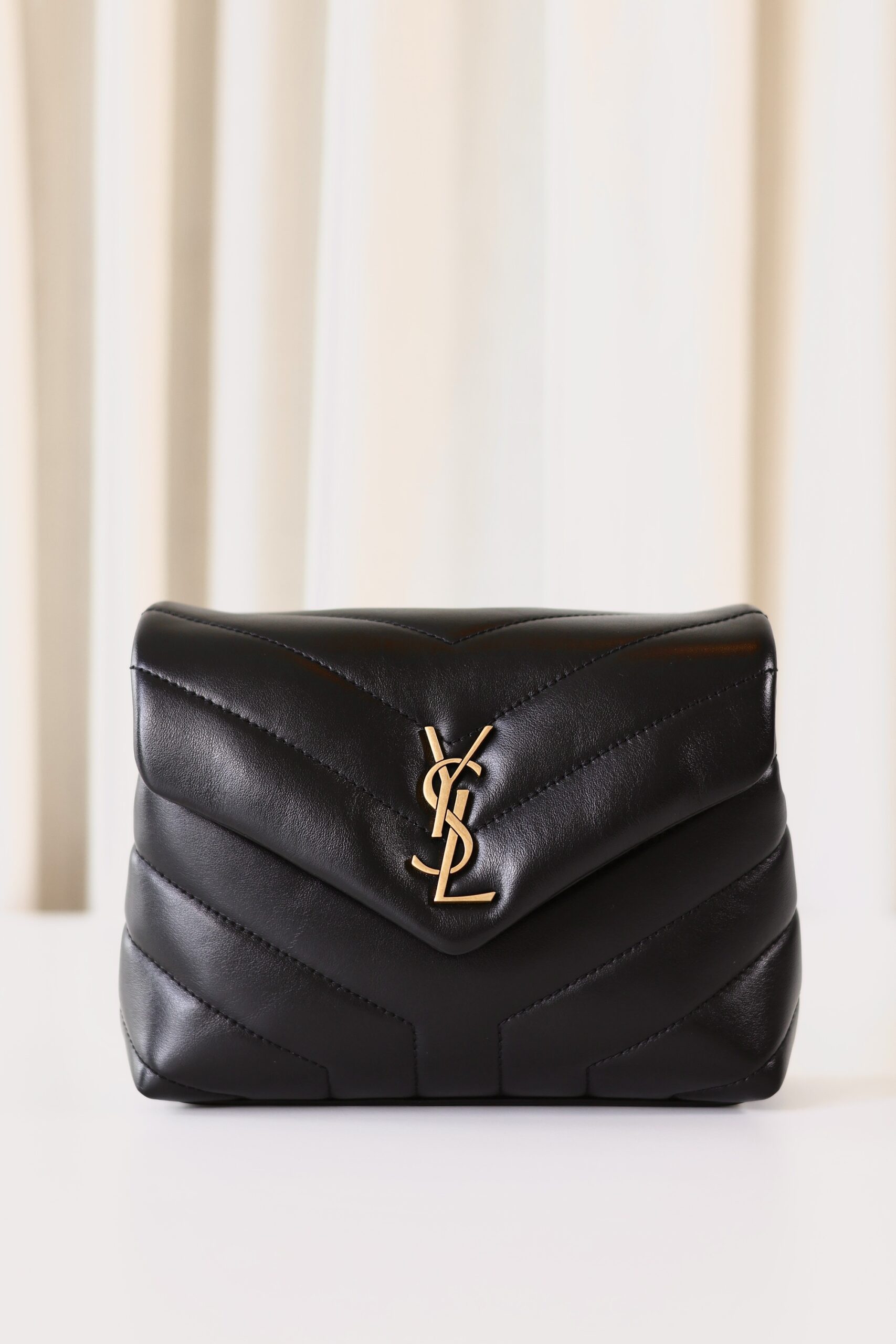 Saint Laurent Loulou Toy black