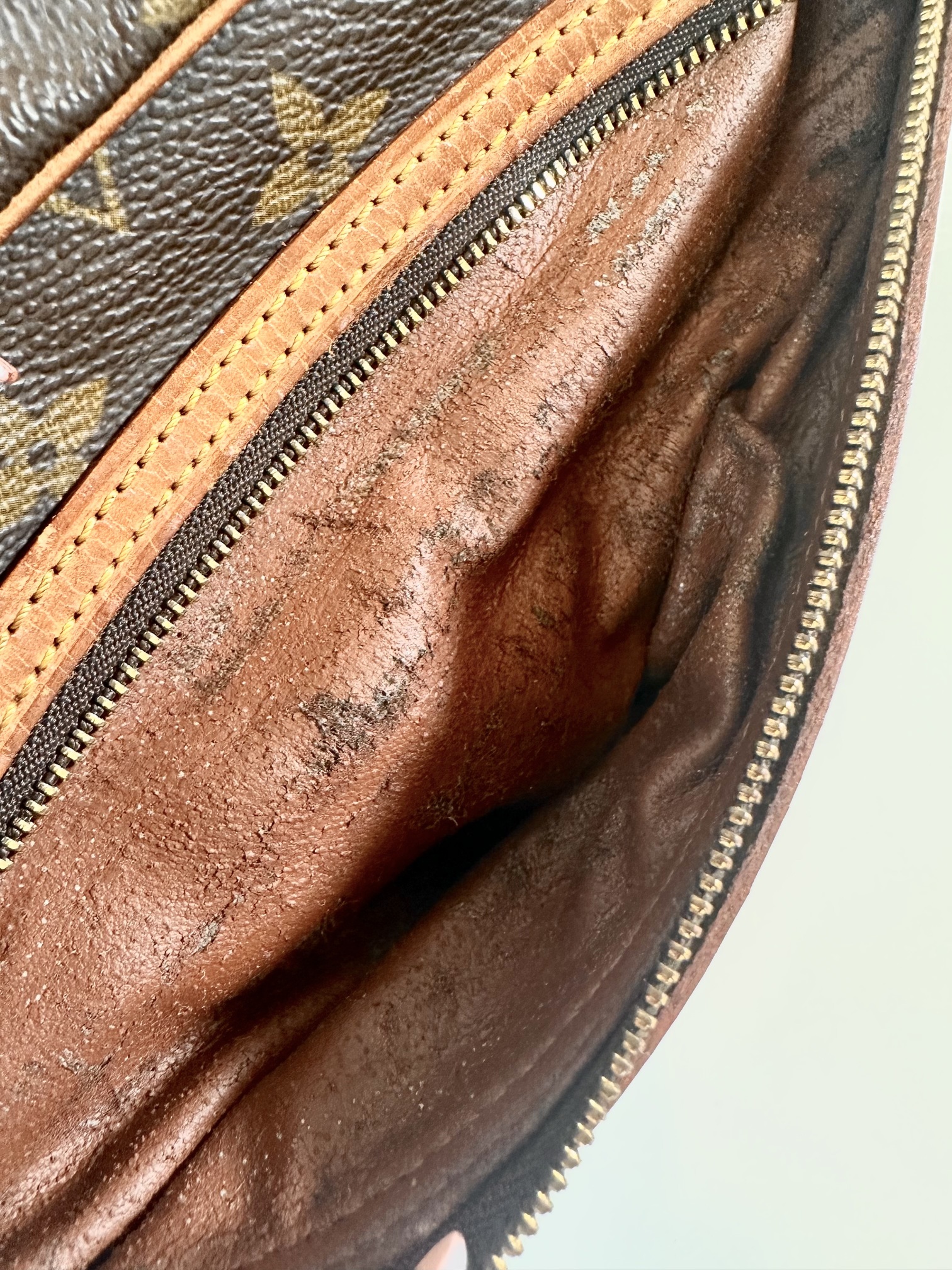 Louis Vuitton Clutch monogram - Image 13