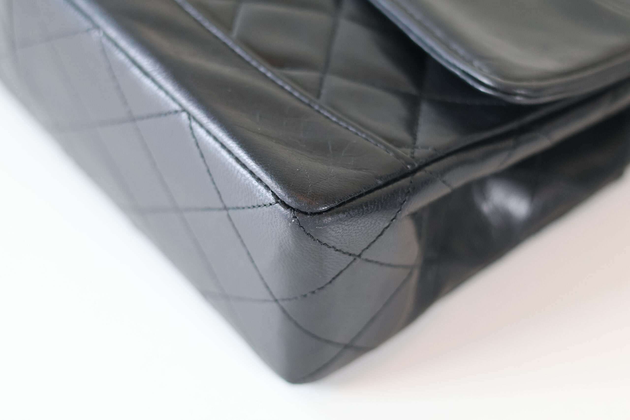 Chanel classic single flap bag - Image 10