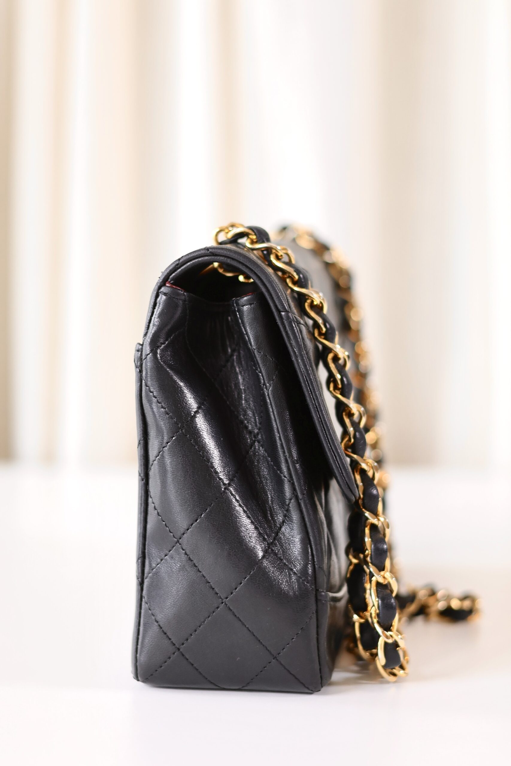Chanel classic single flap bag - Image 13