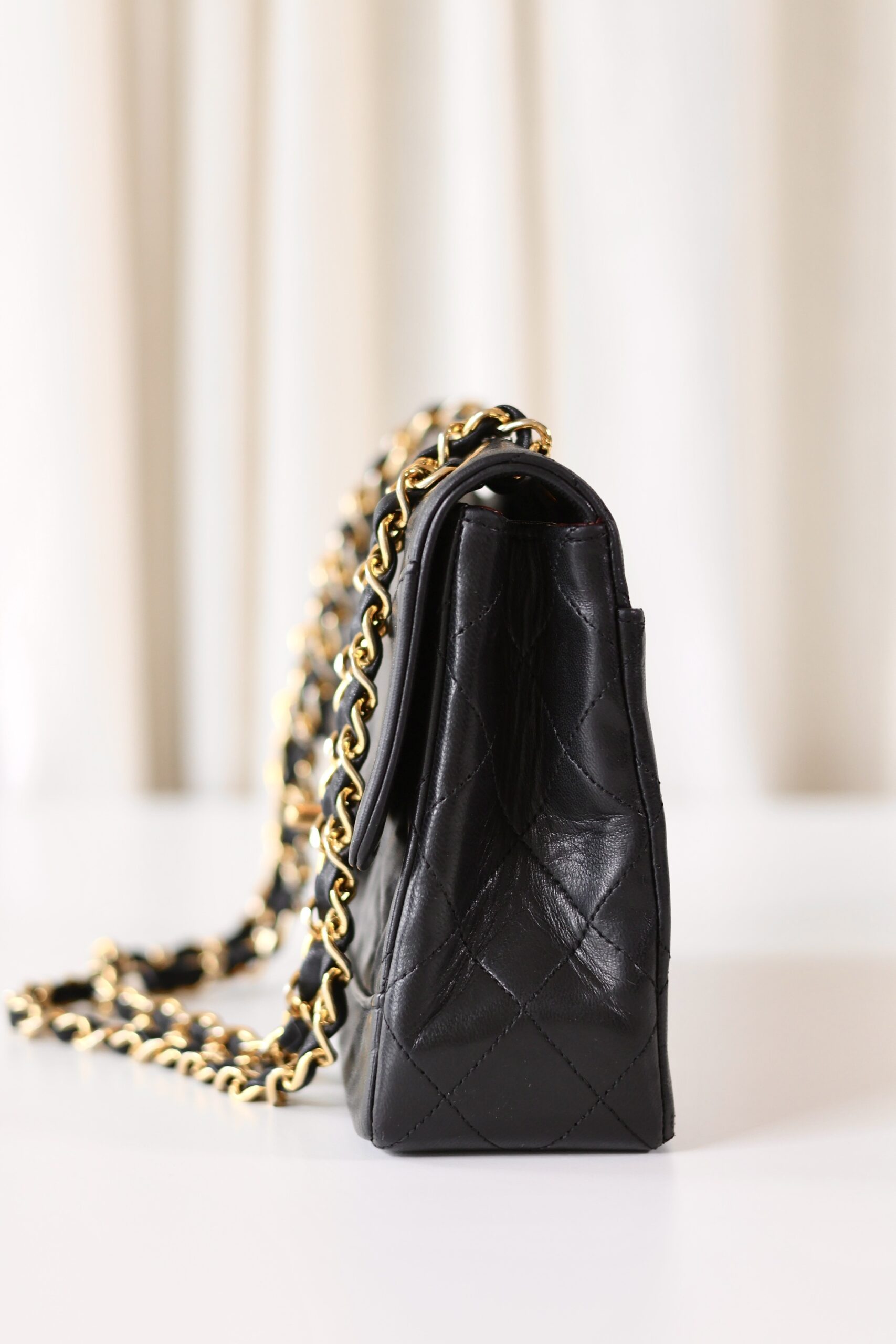 Chanel classic single flap bag - Image 14