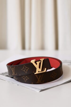 Louis Vuitton reversible monogram belt