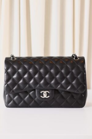 Chanel classic Jumbo black