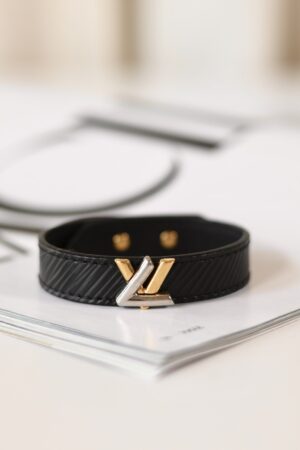 Louis Vuitton twist bracelet black