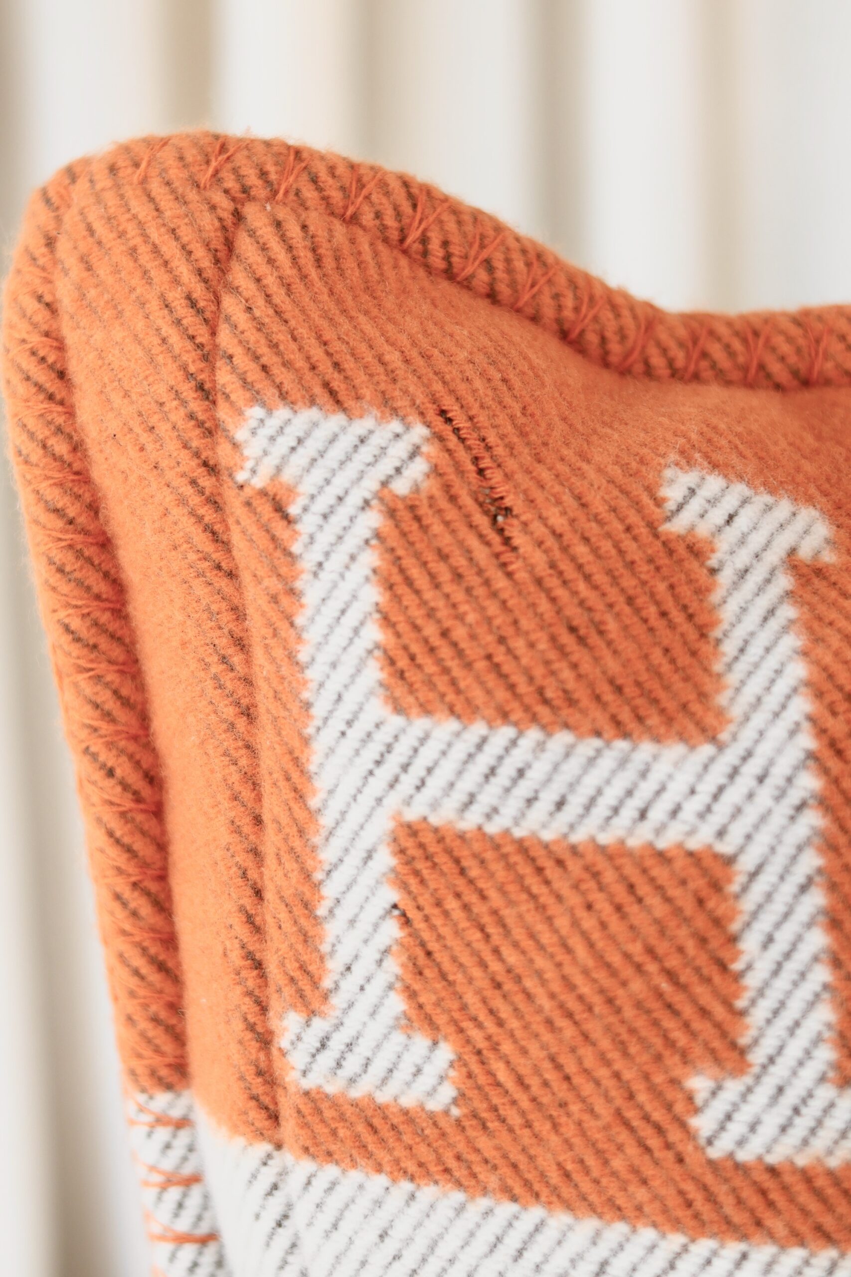 Hermes Avalon pillow small orange 1/2 - Image 4