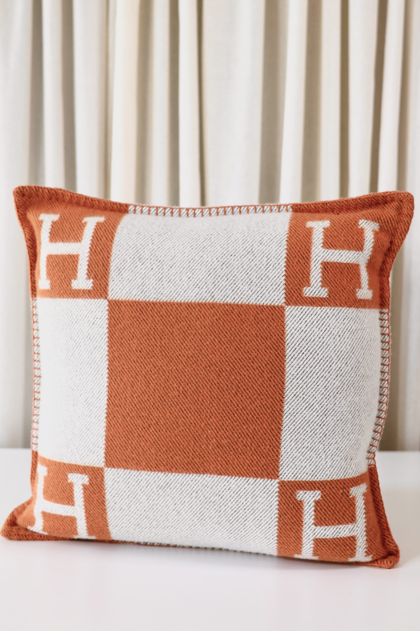 Hermes Avalon pillow small orange 2/2 - Image 2