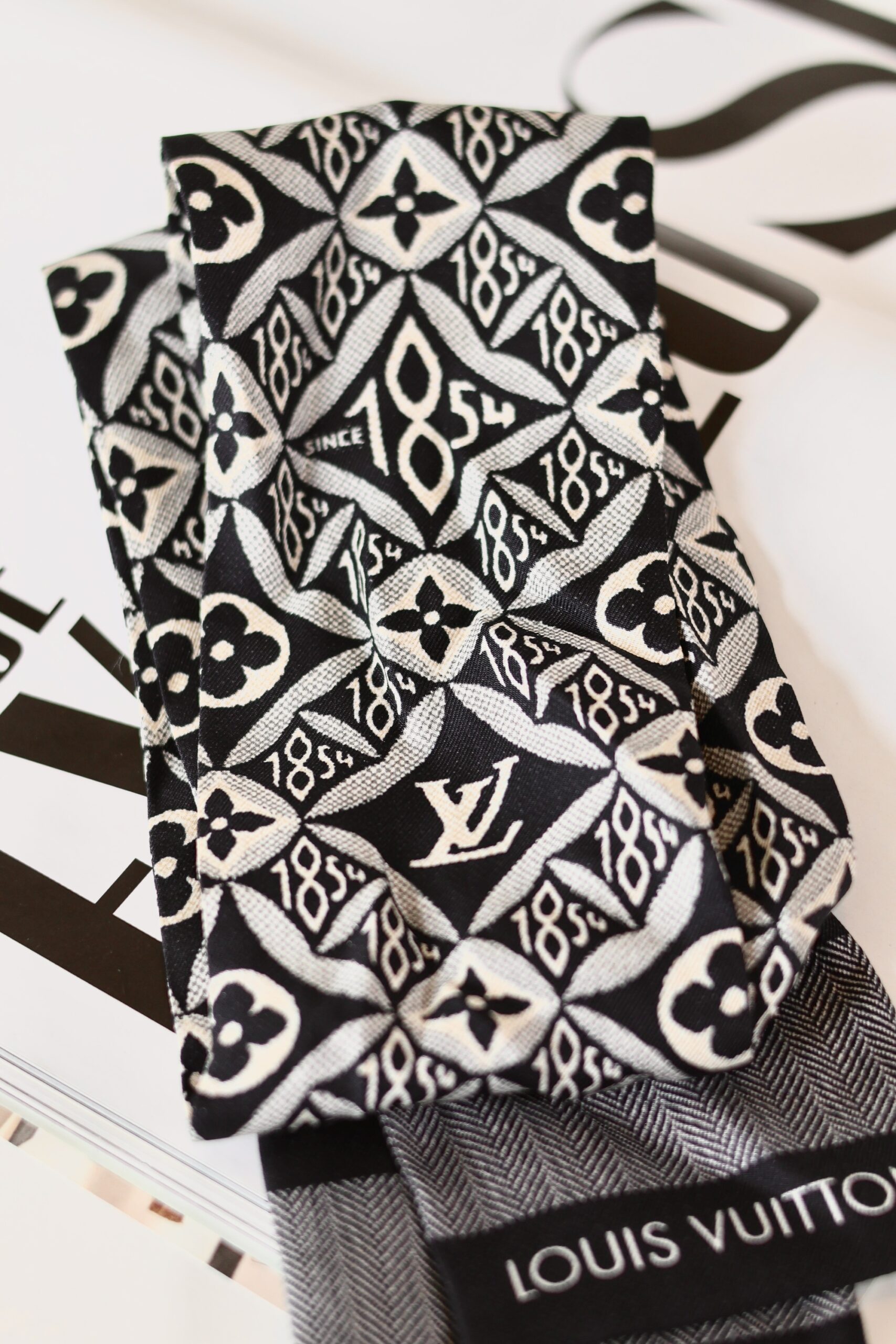 Louis Vuitton Twilly black - Image 2