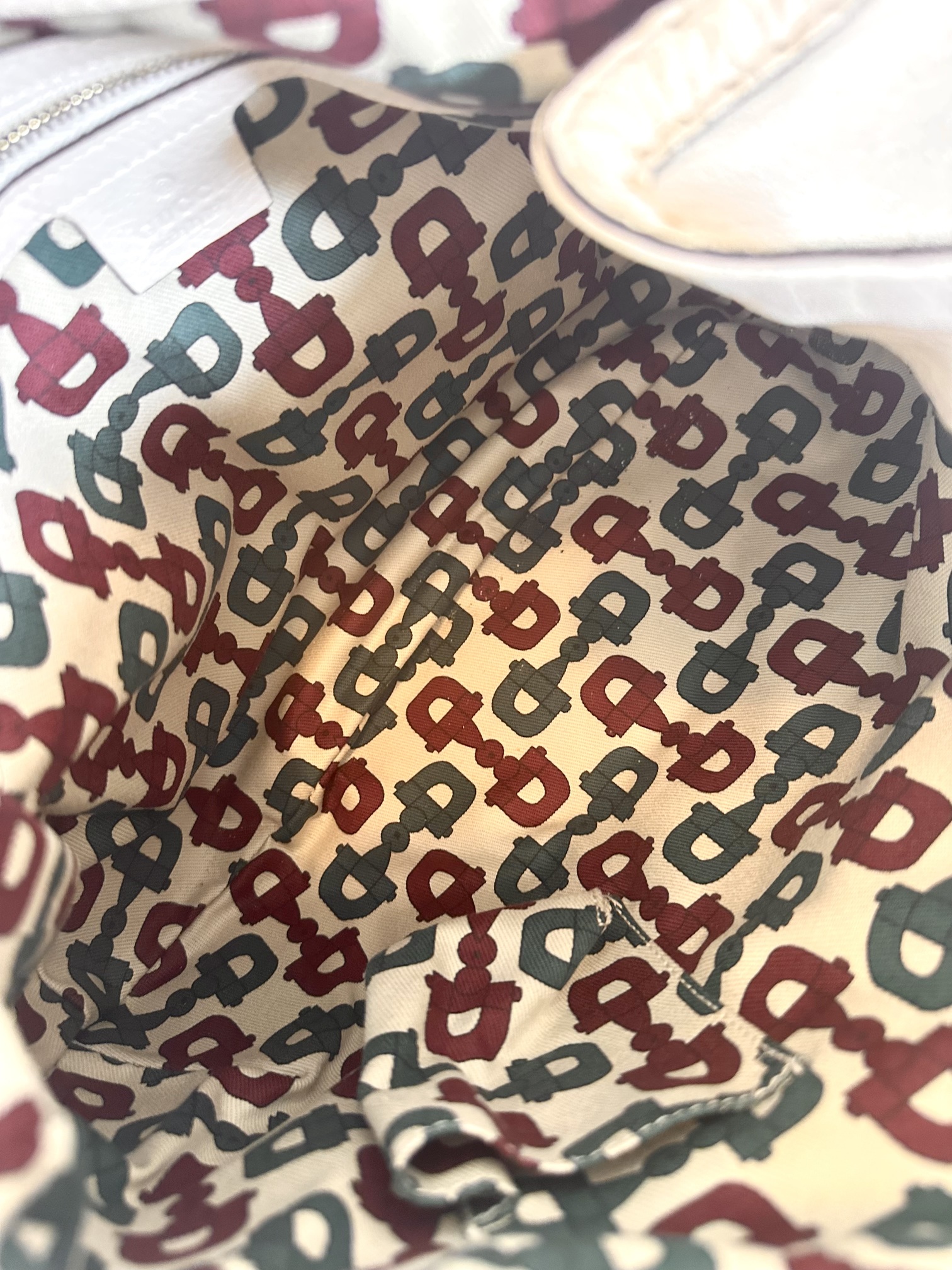 Gucci Indy hobo bag - Image 13