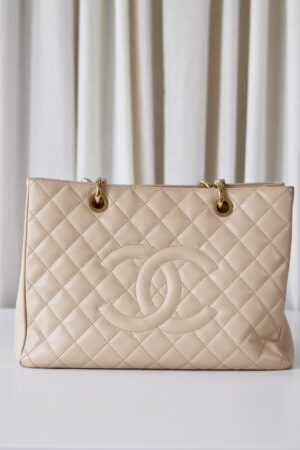 Chanel caviar GST beige