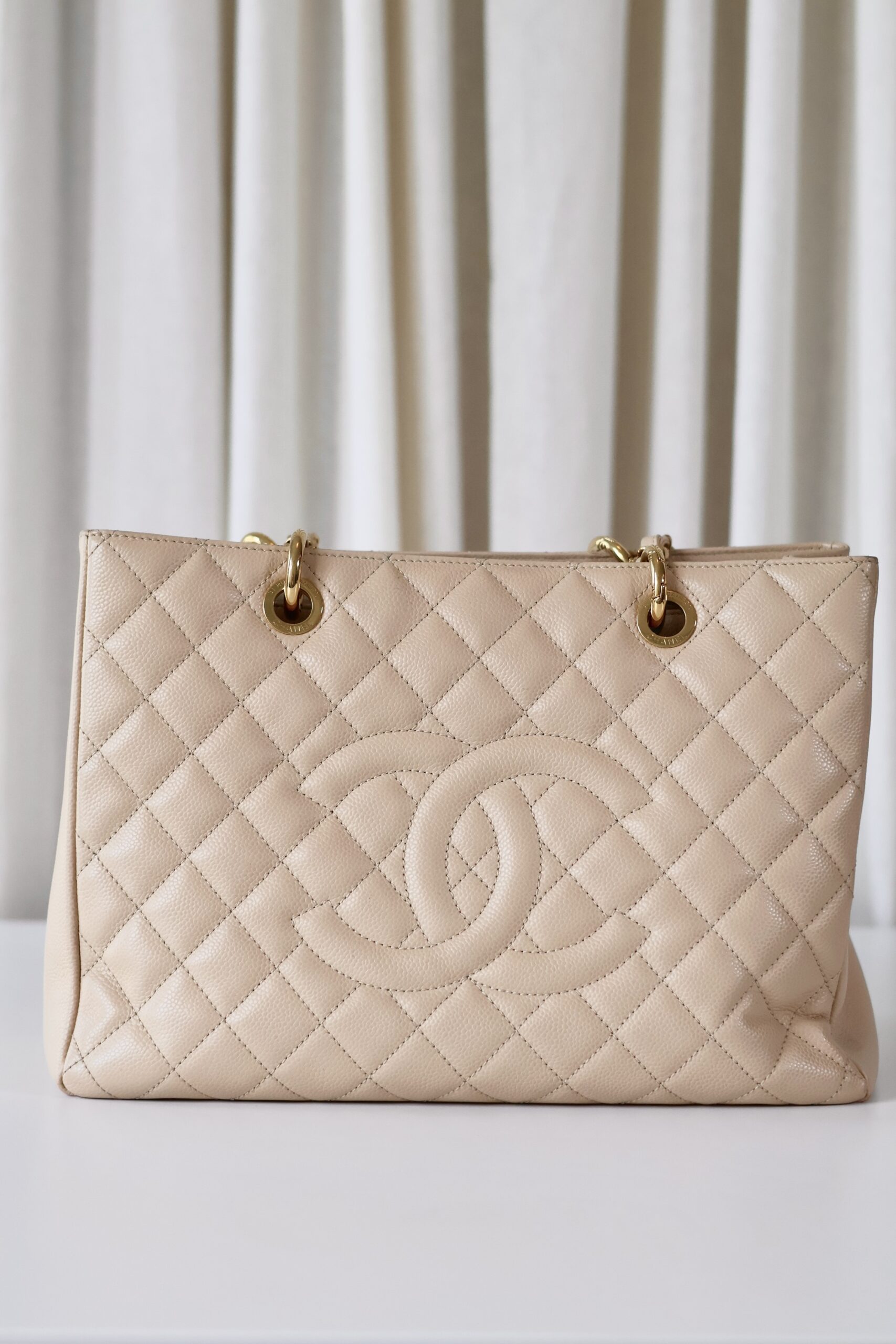Chanel caviar GST beige