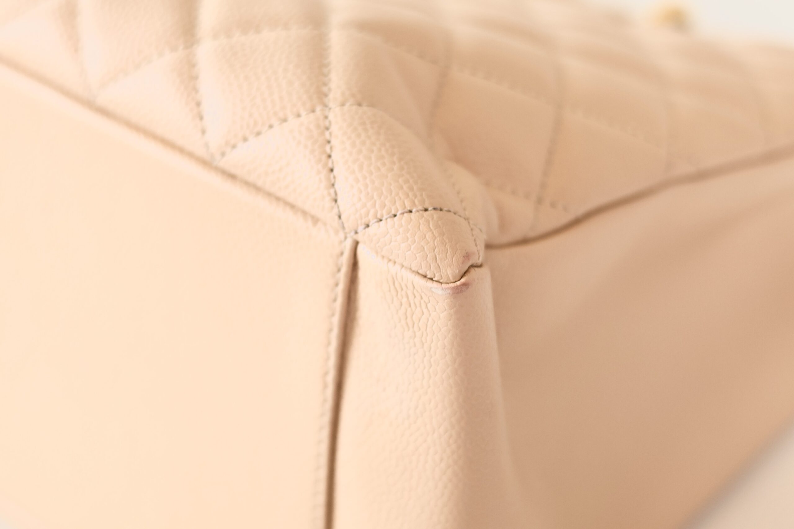 Chanel caviar GST beige - Image 8