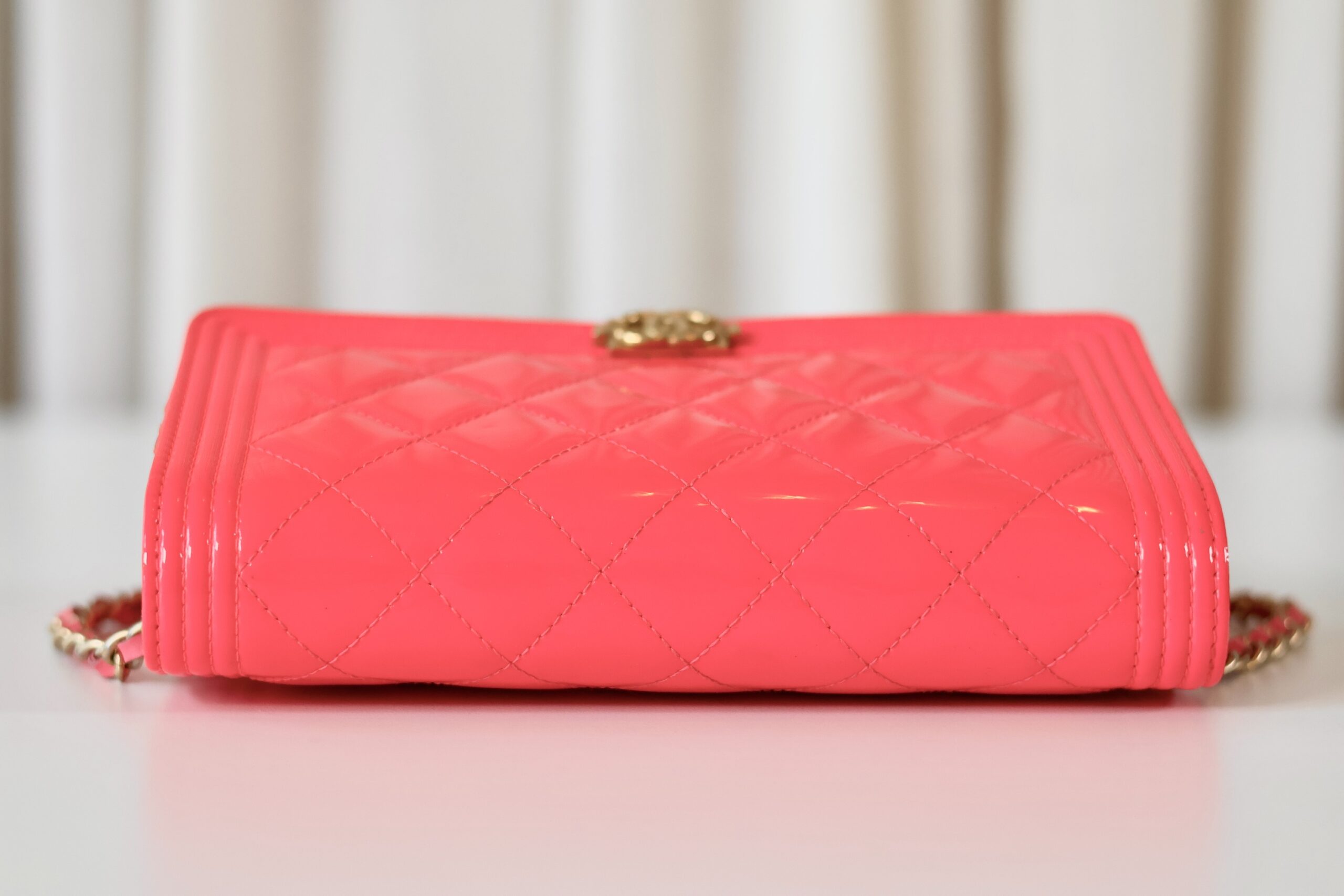 Chanel patent wallet on chain pink - Image 6