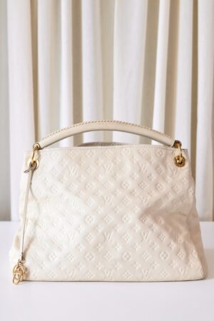 Louis Vuitton Artsy MM creme