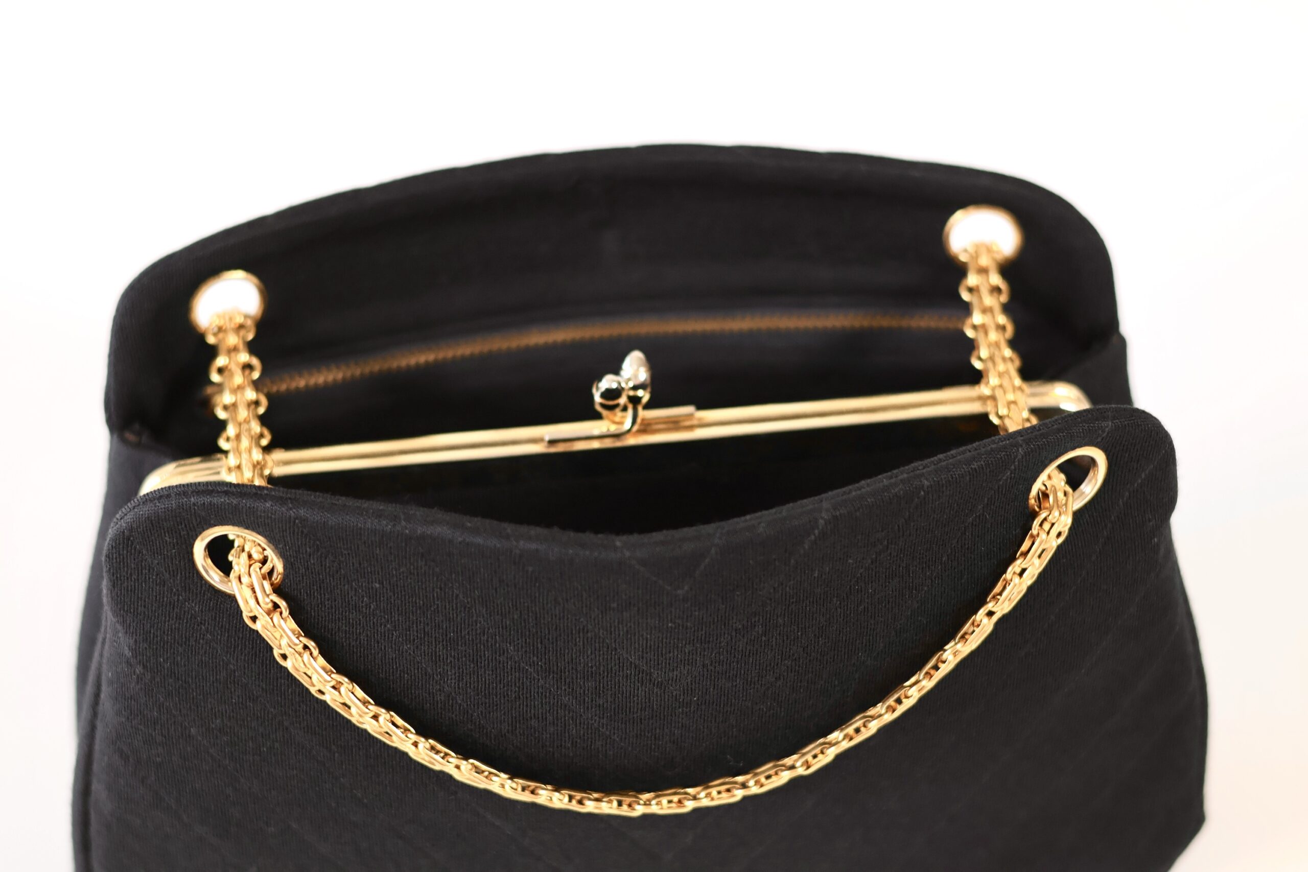Chanel vintage shoulder bag fabric - Image 10