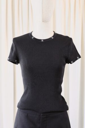 Rare Chanel T-shirt black