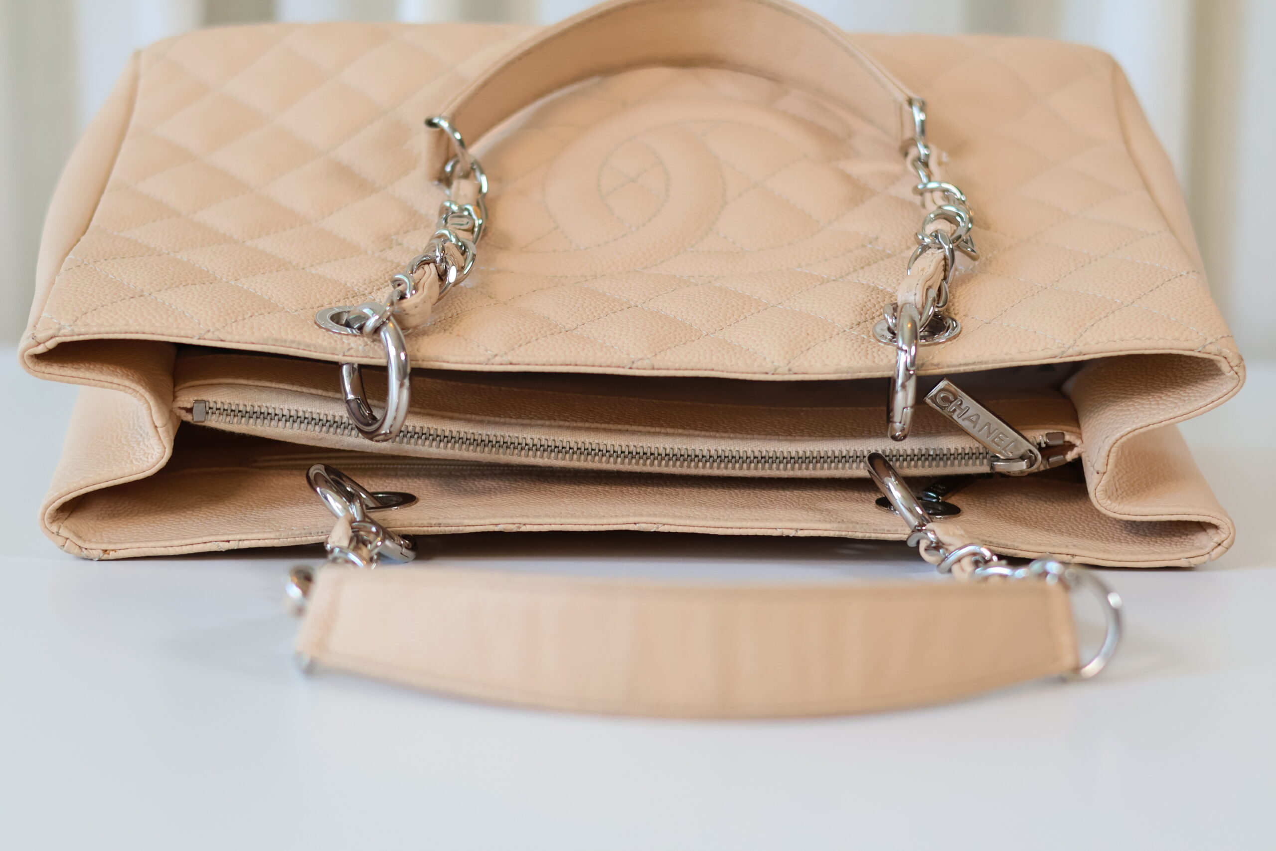 Chanel caviar GST beige shw - Image 6