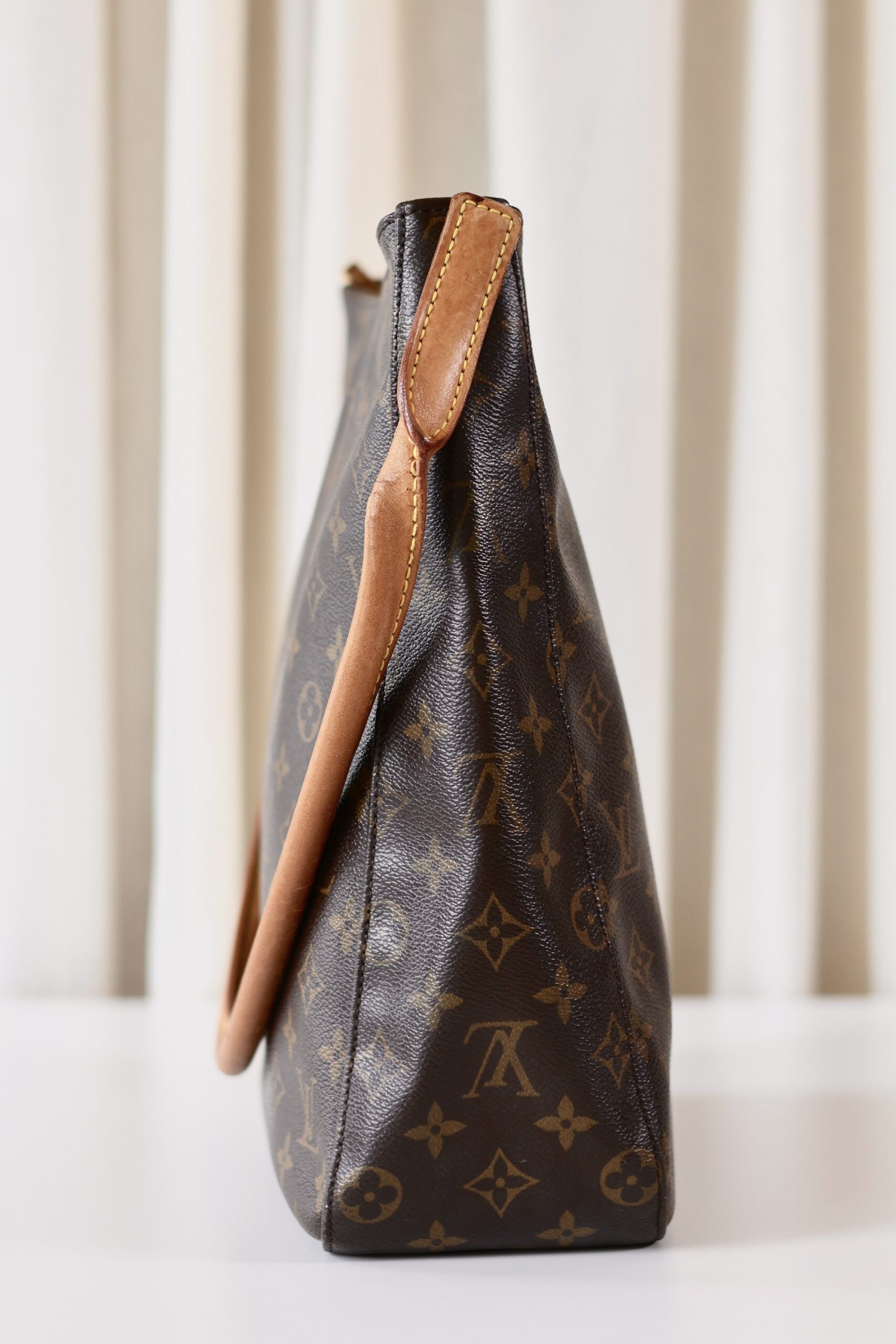 Louis Vuitton Looping GM - Image 6