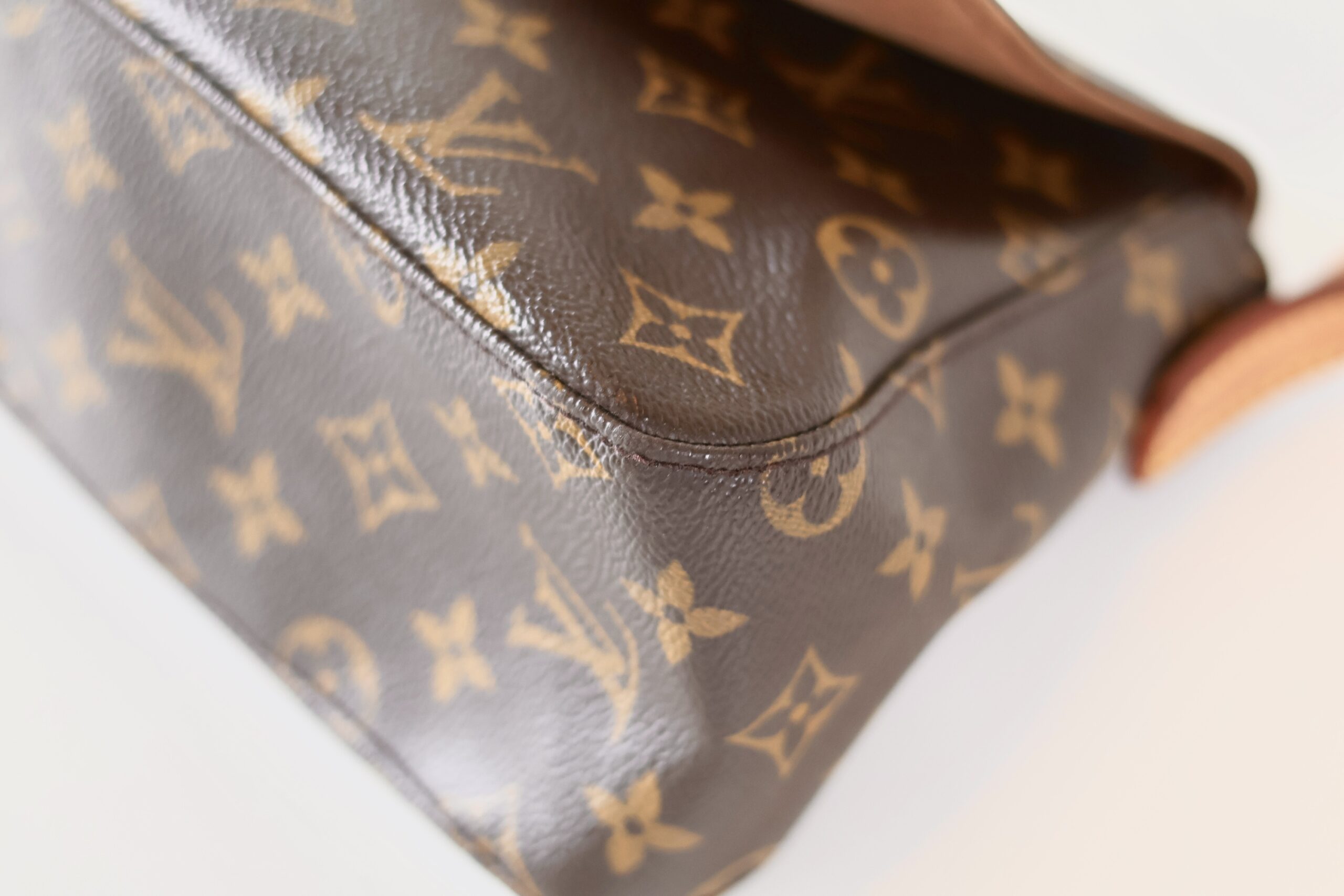 Louis Vuitton Looping pm - Image 8